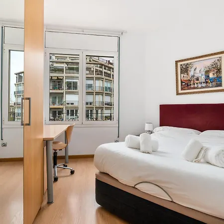 For Couples, Families And Groups, Center Apartment Barcelona