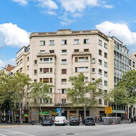 Apartamento For Couples, Families And Groups, Center Barcelona