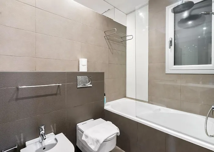 For Couples, Families And Groups, Center Apartman
